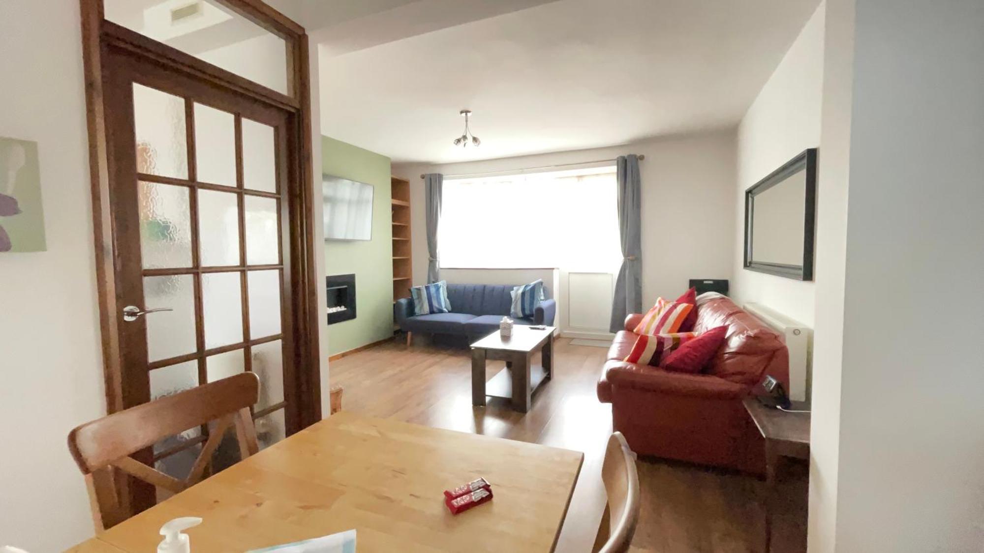 2 Bedrooms 2 Stations Londyn Zewnętrze zdjęcie