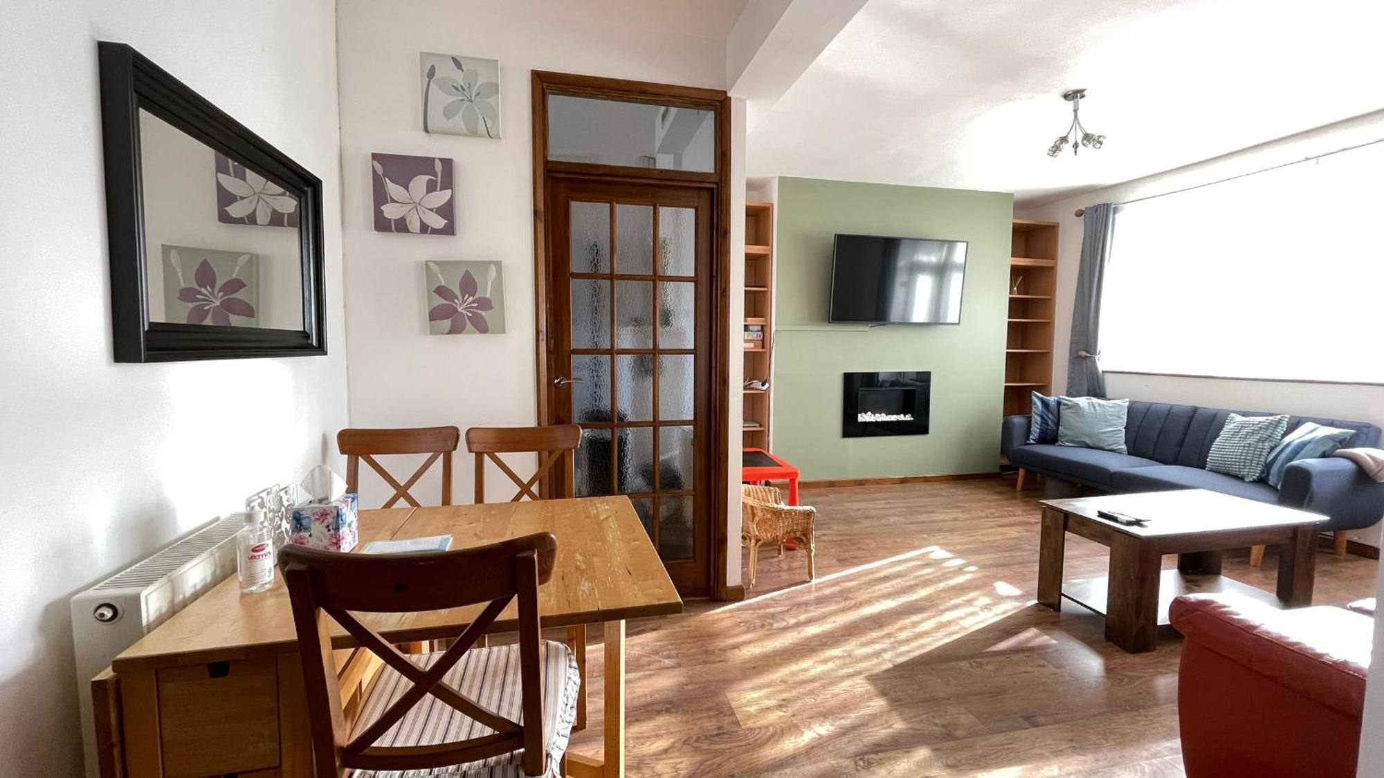 2 Bedrooms 2 Stations Londyn Zewnętrze zdjęcie